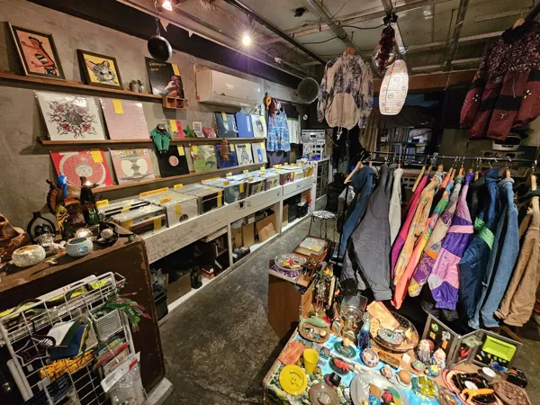 Record Store: Rawmen Records