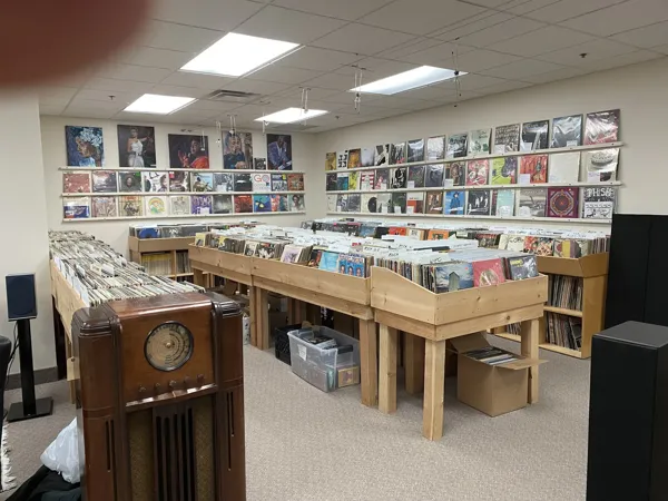 Record store thumbnail: Fidelis Home Audio