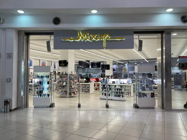 Record Store: Mixup Garden City