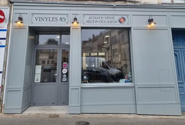 Record Store: VINYLES 85