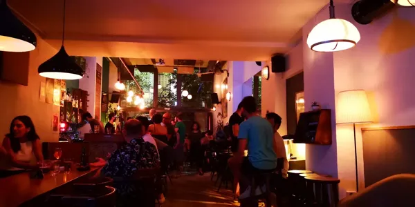 Record Store: To Pikap