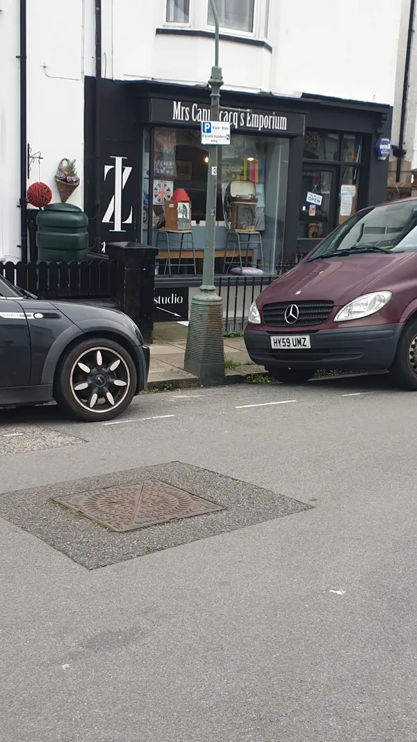 Record Store: Mrs Canuticacqs Emporium