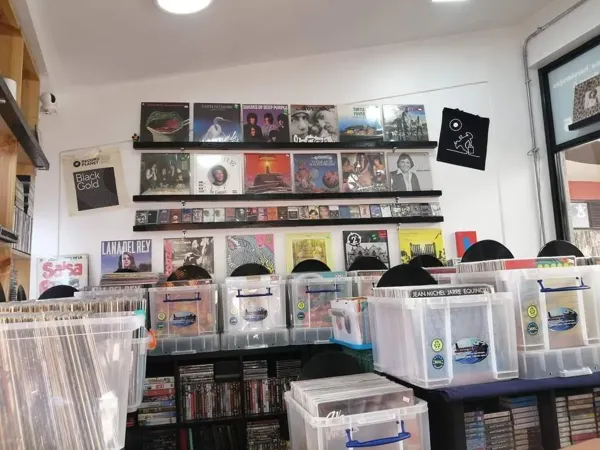 Record store thumbnail: vinilos la serena