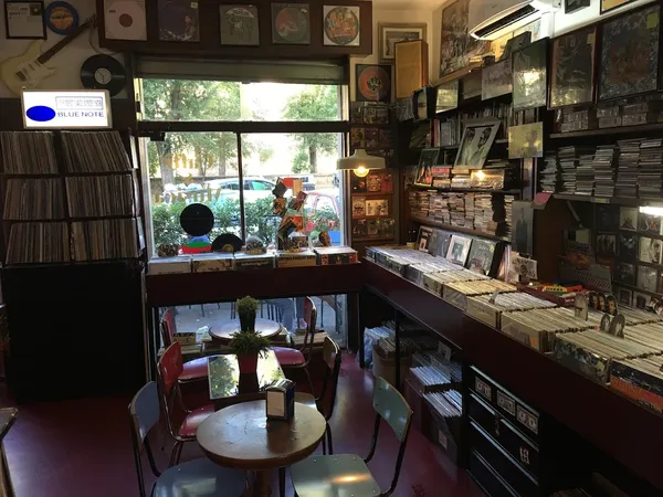 Record Store: Bar Brunori Caffè e Vinile