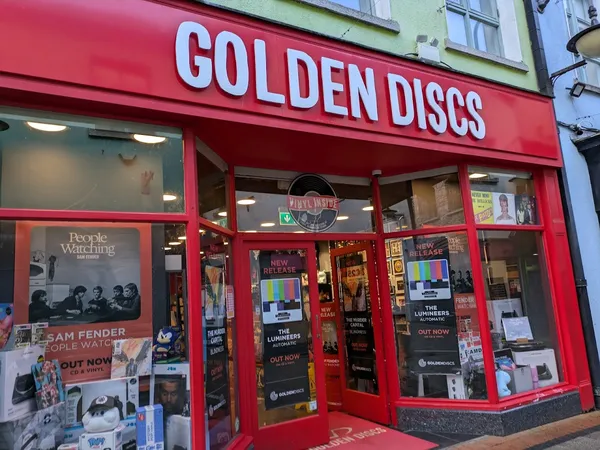 Record Store: Golden Discs