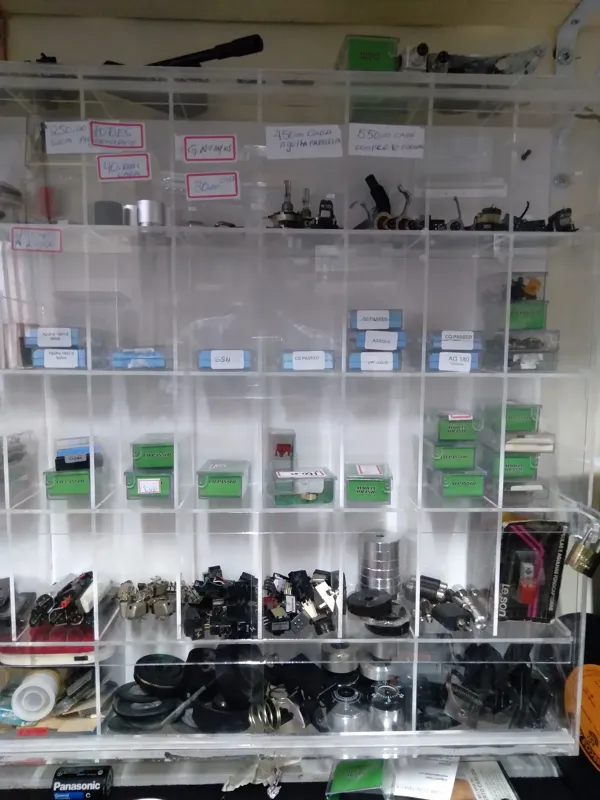 Record Store: Tony Hits