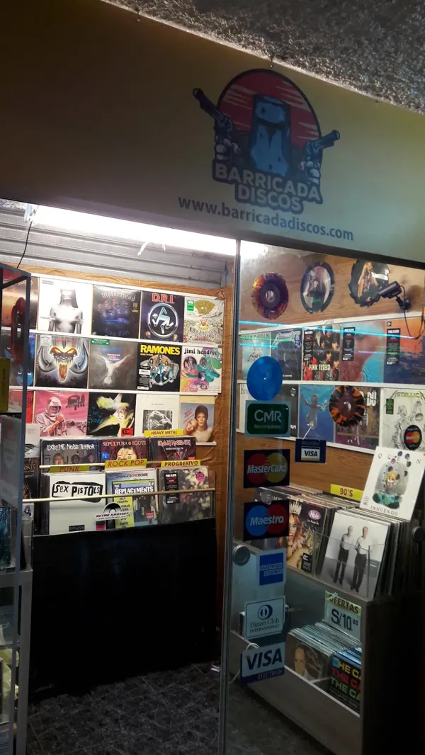 Record store thumbnail: Barricada Discos Vinilos