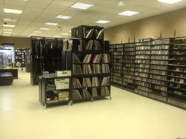 Record Store: Drive
