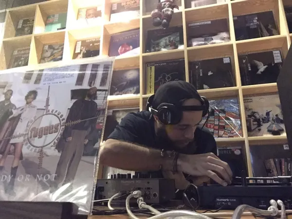 Record Store: Vinyl House(臻音堂）