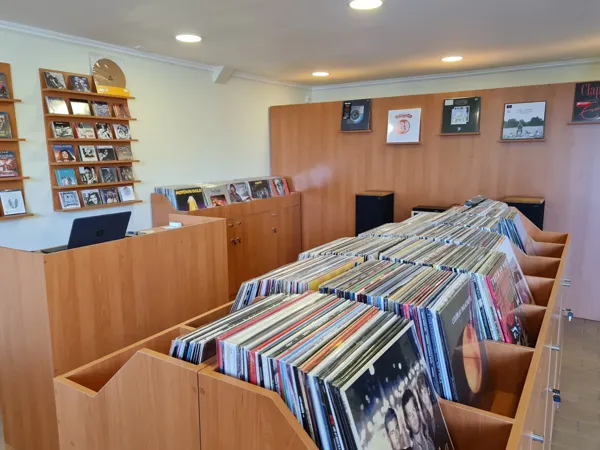 Record store thumbnail: Disqueria 12 Pulgadas La Serena