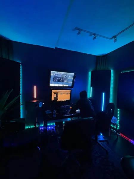 Record Store: Compound Studio