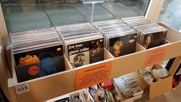 Record Store: Basaar