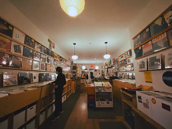 Record Store: La Rama Records