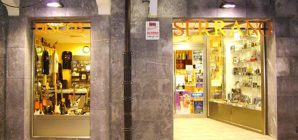 Record store thumbnail: DISCOTECA SERRANO(TIENDA DE DISCOS É INSTRUMENTOS)