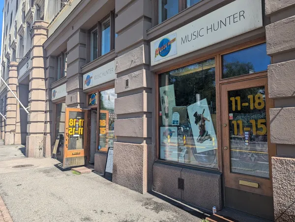 Record Store: Music Hunter