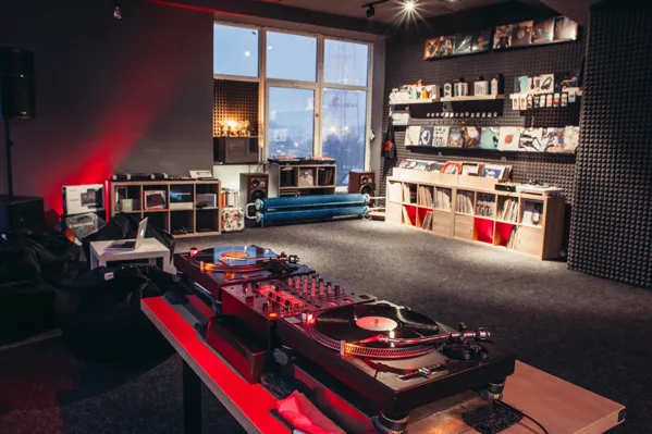 S2DIO Vinyl Record Store