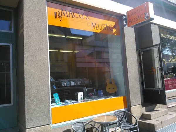 Record Store: Macu's Music