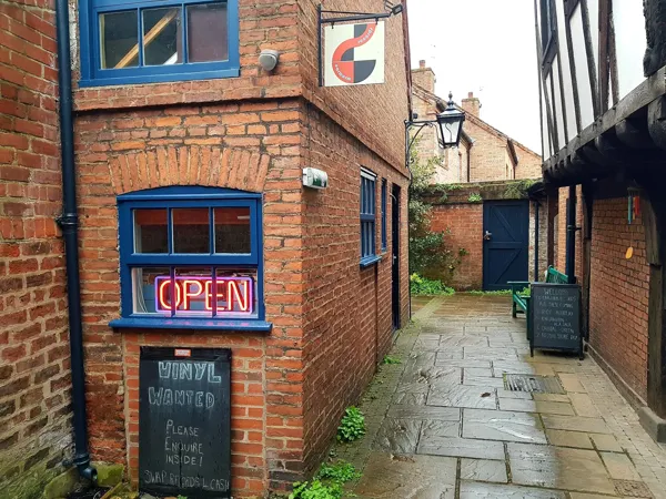 Record store thumbnail: Earworm Records