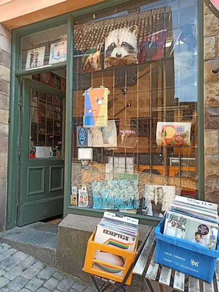 Record store thumbnail: Vinyl Records