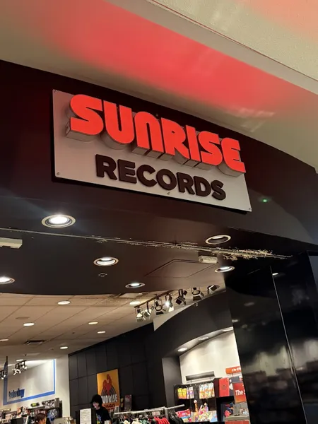 Record Store: Sunrise Records