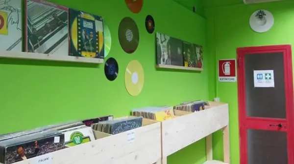 Record store thumbnail: Vinyl Zone Shop