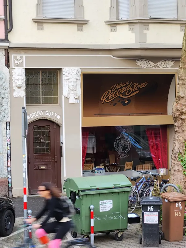 Record Store: Urban Record Store