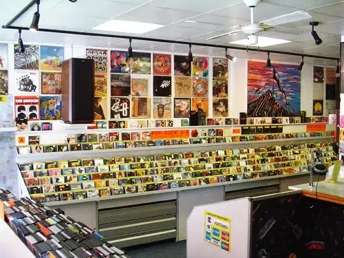 Record Store: Music & Art M. Akardas