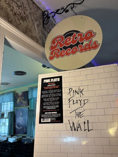 Record store thumbnail: Hayes's Retro Records