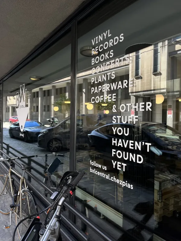 Record Store: BXL CENTRAL [CHEZ PIAS]