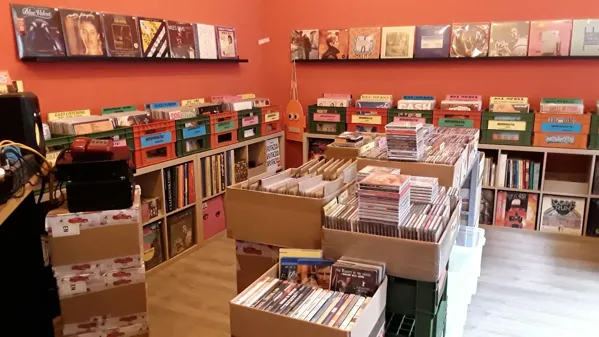 Record store thumbnail: Indominata Frequenza