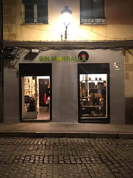Record store thumbnail: Sin Morralla Records & Books