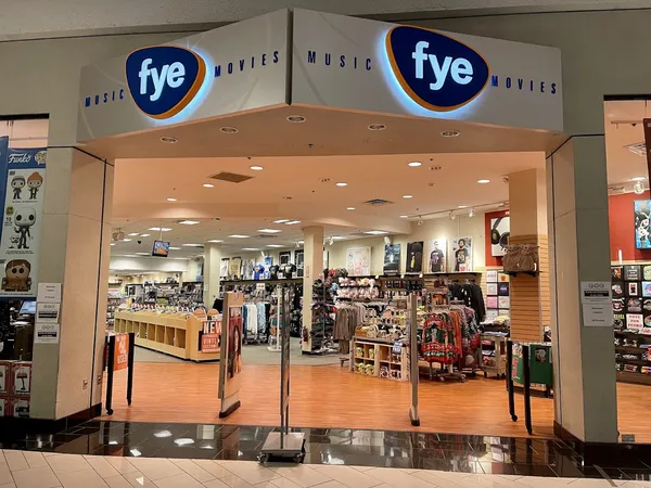 Record store thumbnail: FYE