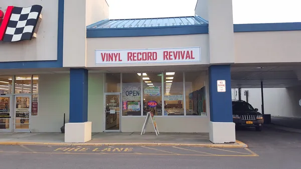 Record store thumbnail: Vinyl Record Revival