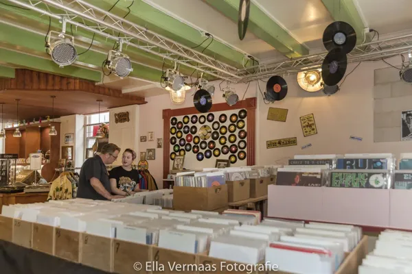 Rocking Shelby / Calvin's Corner