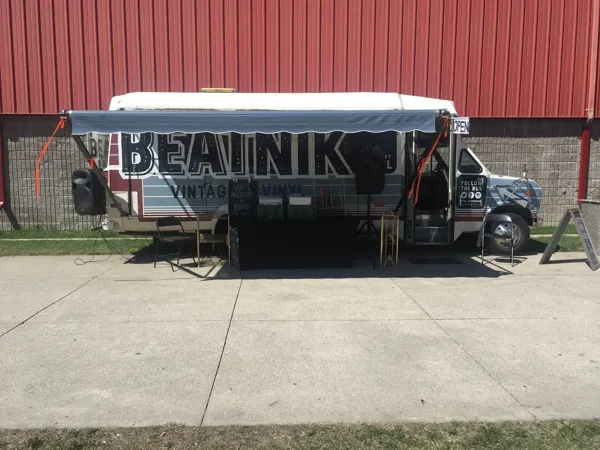 Record Store: Beatnik Bus