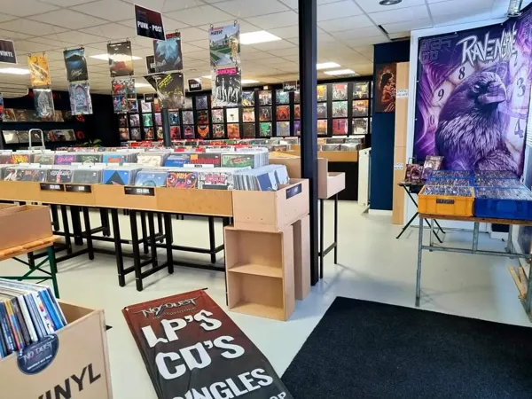 Record Store: No Dust Records