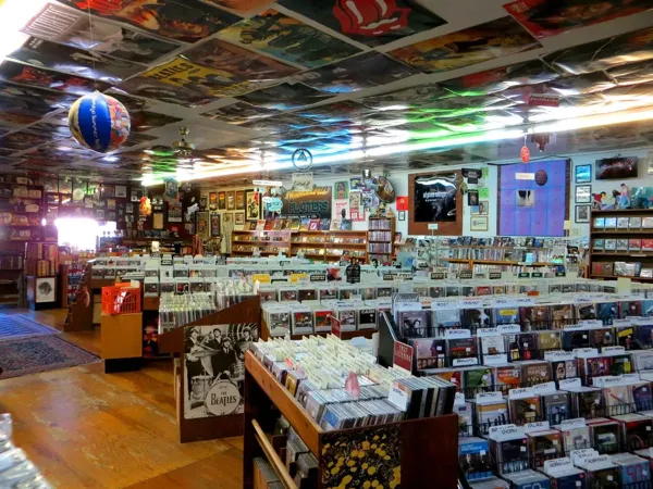 Groovacious Records