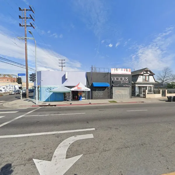 Record store thumbnail: Bombassmuzik