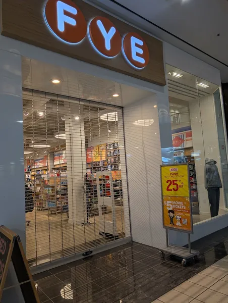 Record store thumbnail: FYE