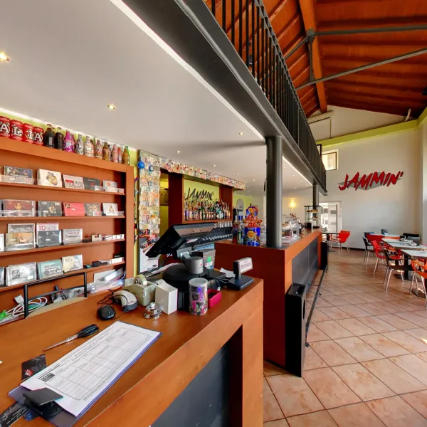 Record store thumbnail: Jammin Vinyl Bar