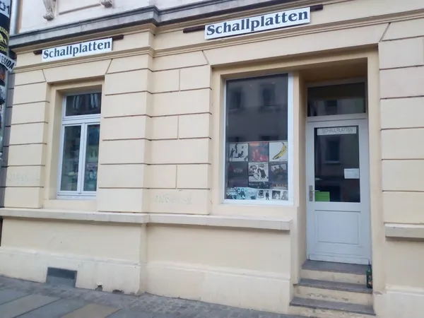 Record Store: Plattenladen Tiburski