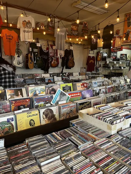Record store thumbnail: Downtown Records & Tapes