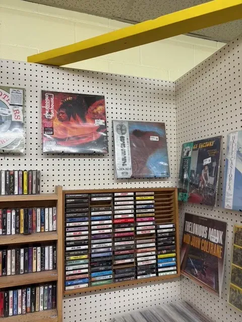 Record store thumbnail: Hudson Vinyl