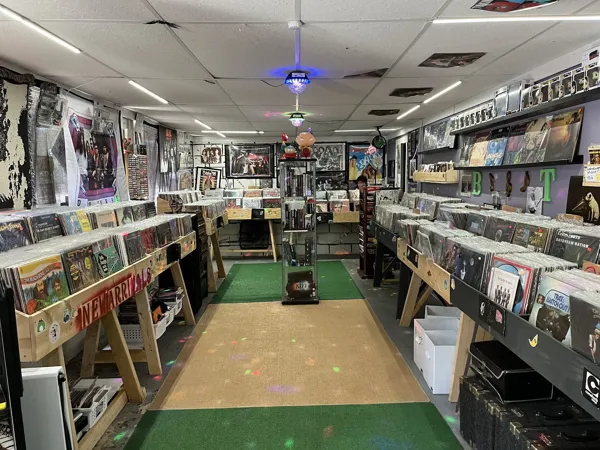 Record Store: B & T Music