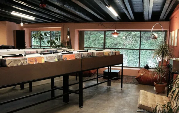 Record store thumbnail: Le Salon record store