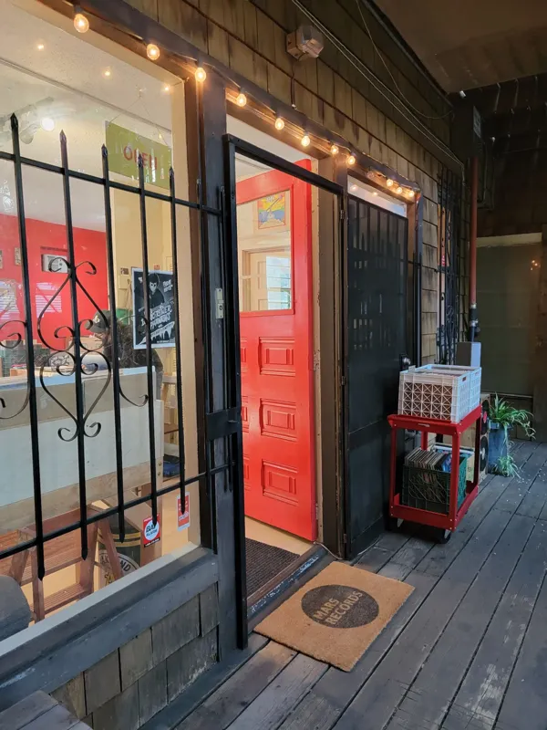 Record store thumbnail: Mars Record Shop