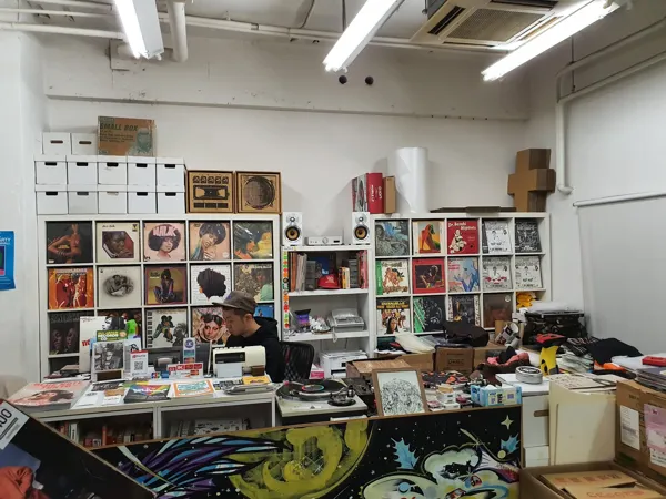 Record store thumbnail: Groovenut Records 中古レコード屋