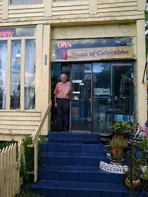 Record store thumbnail: House of Collectibles
