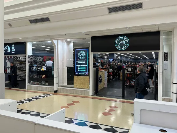 Record store thumbnail: hmv