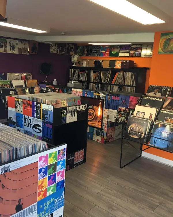 Record store thumbnail: Slipped Discs